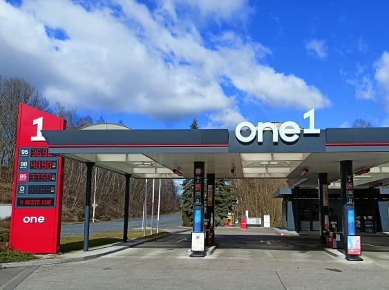 Petrovice one1 čerpací stanice